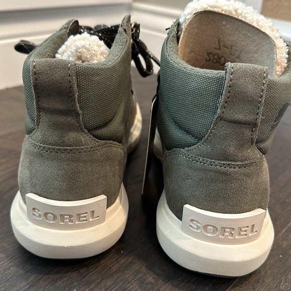 Sorel Women’s Explorer Next Hiker Waterproof Boots, size 8 - Picture 4 of 10